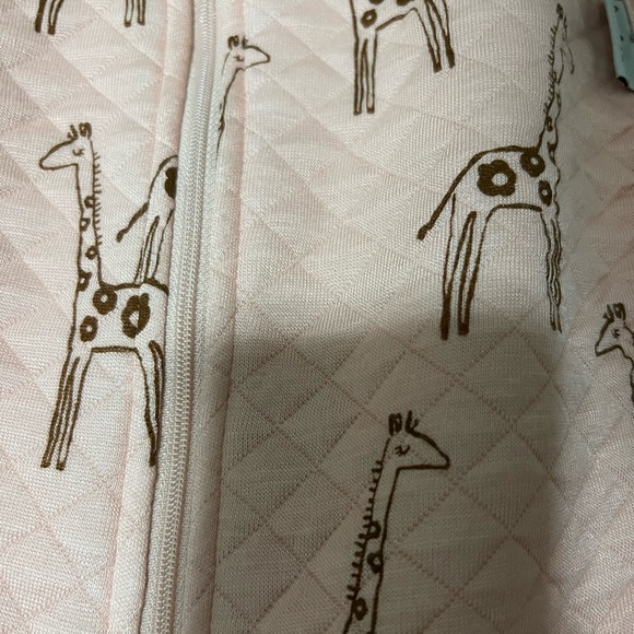 Silkberry Baby Bamboo Newborn Cocoon Sack 1 TOG (Daisy Giraffe Print) - Picture 4 of 8